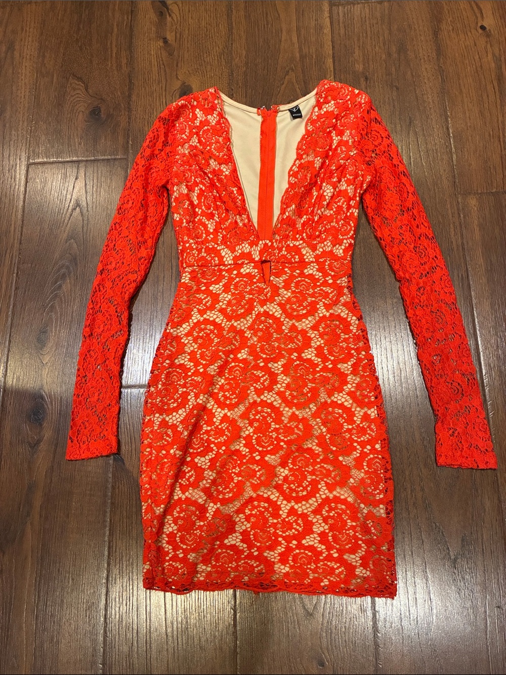 Long-Sleeve Red Lace V-Neck Bodycon Dress
